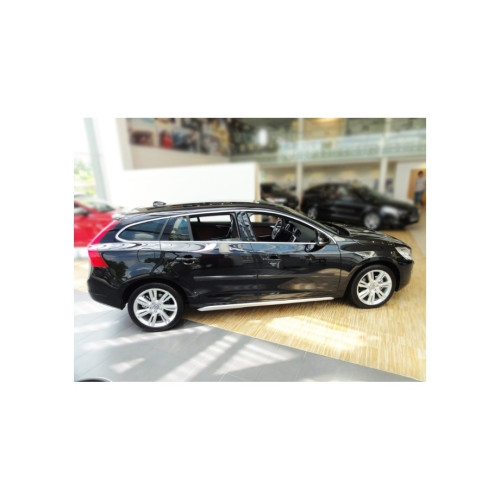 Set 4 bandouri usa compatibil Volvo V60 2011-2018 Combi Cod: F-20