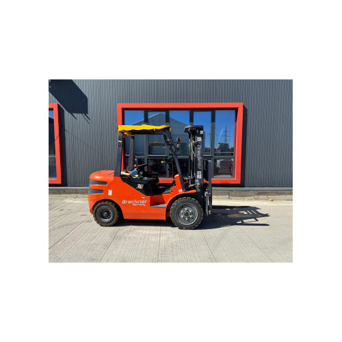 Motostivuitor second hand capacitate 3000 Kg inaltime ridicare 4500 mm cu 3 manete  Cod: BK98114